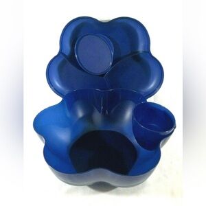 Tupperware Sapphire Blue Chip 'N Dip Bowl with Cover/Divided Tray & Dip Bowls